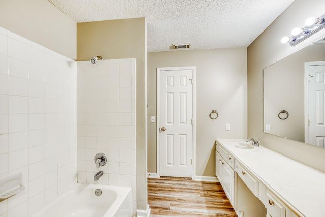 1635 Ridgebriar Drive, Houston, TX 77014