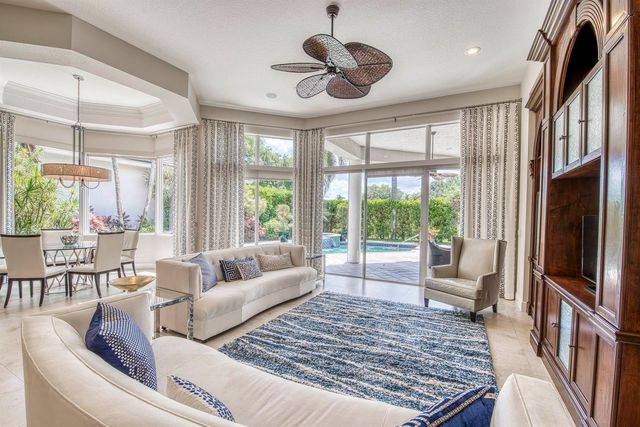 119 San Marita Way, Palm Beach Gardens, FL 33418