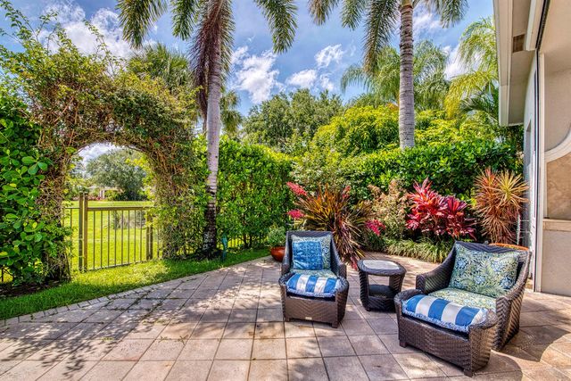 119 San Marita Way, Palm Beach Gardens, FL 33418