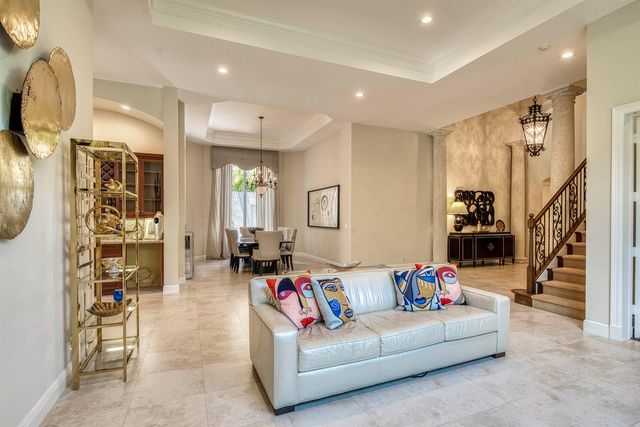 119 San Marita Way, Palm Beach Gardens, FL 33418