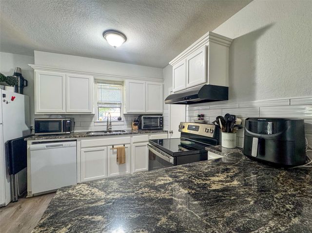 3206 Mitchell Street, Greenville, TX 75402