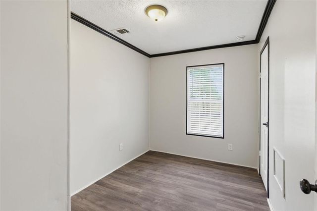 317 Thicket Rd, Sulphur, LA 70663