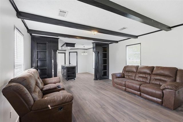 317 Thicket Rd, Sulphur, LA 70663