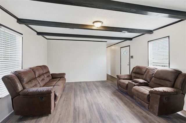 317 Thicket Rd, Sulphur, LA 70663