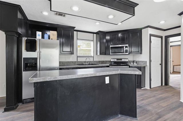 317 Thicket Rd, Sulphur, LA 70663