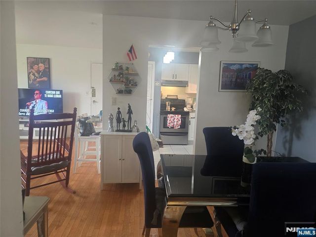 412-432 Broadway 5C, Passaic, NJ 07055