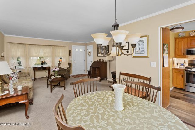 57 Pedee Place, Middletown, NJ 07748