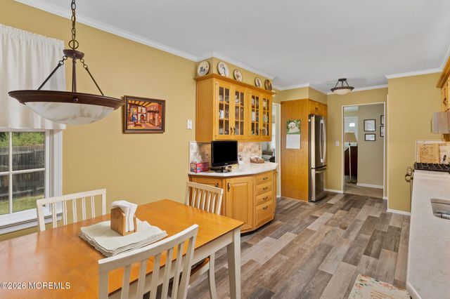57 Pedee Place, Middletown, NJ 07748