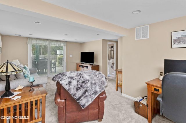 57 Pedee Place, Middletown, NJ 07748