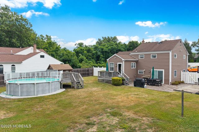 57 Pedee Place, Middletown, NJ 07748