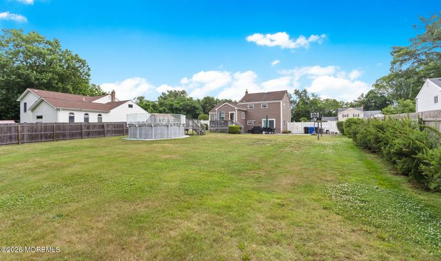 57 Pedee Place, Middletown, NJ 07748