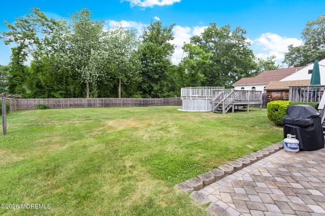 57 Pedee Place, Middletown, NJ 07748
