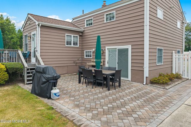 57 Pedee Place, Middletown, NJ 07748