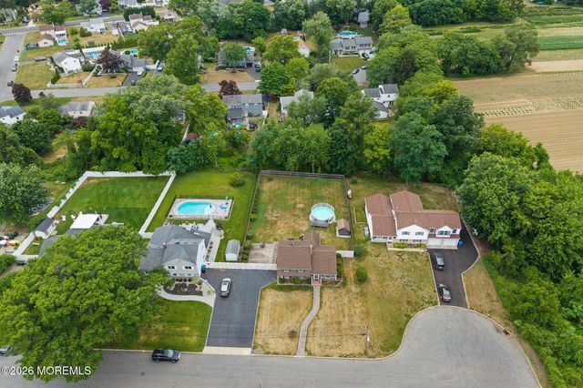 57 Pedee Place, Middletown, NJ 07748