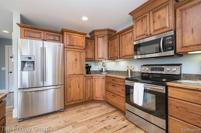 10270 County Line Road, Ortonville, MI 48462