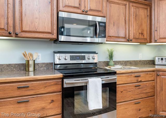 10270 County Line Road, Ortonville, MI 48462