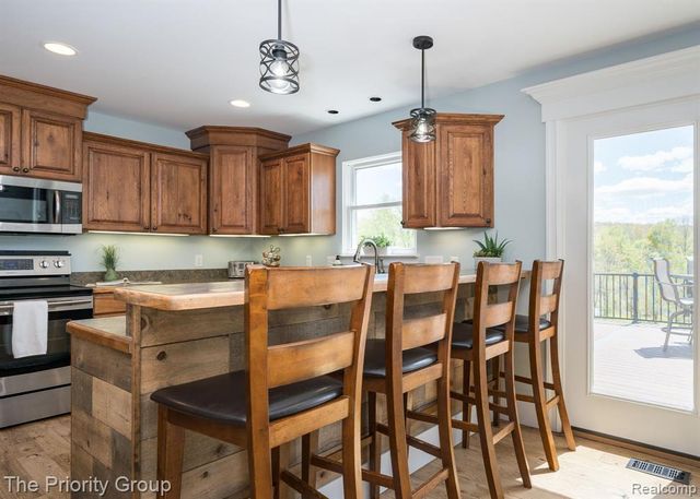 10270 County Line Road, Ortonville, MI 48462