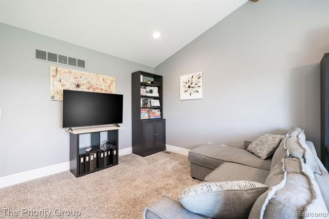 10270 County Line Road, Ortonville, MI 48462