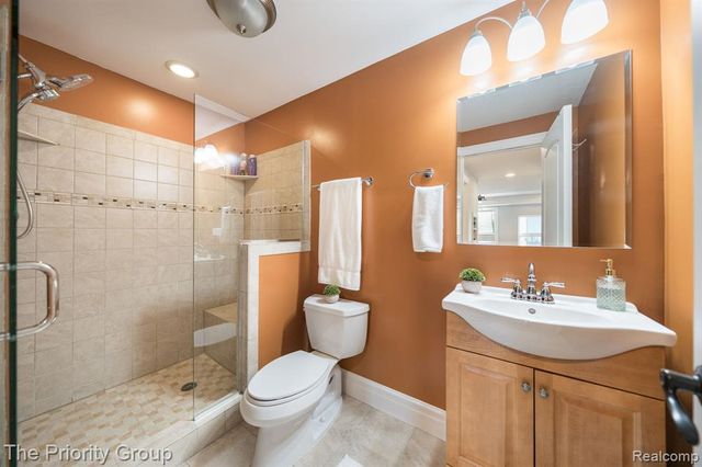 10270 County Line Road, Ortonville, MI 48462