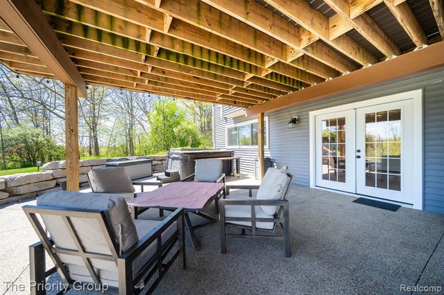 10270 County Line Road, Ortonville, MI 48462