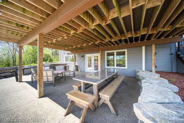 10270 County Line Road, Ortonville, MI 48462