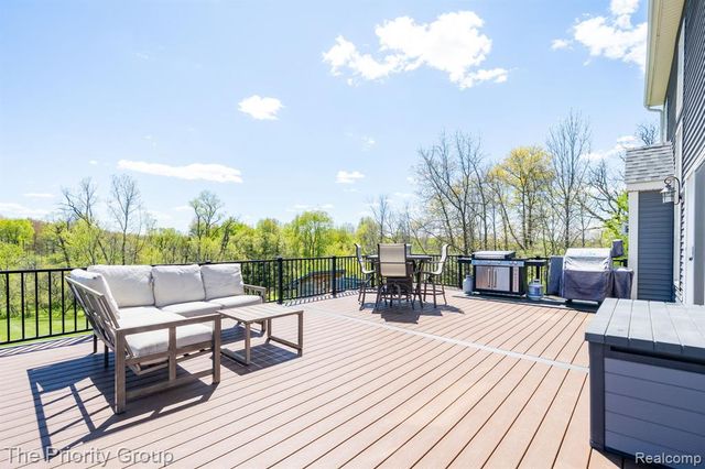 10270 County Line Road, Ortonville, MI 48462