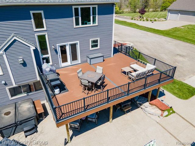 10270 County Line Road, Ortonville, MI 48462