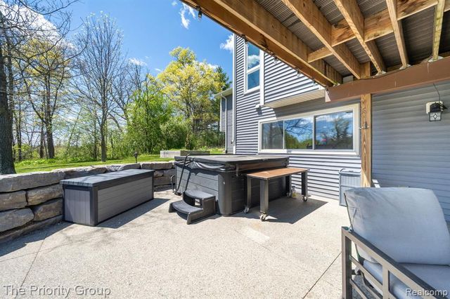 10270 County Line Road, Ortonville, MI 48462