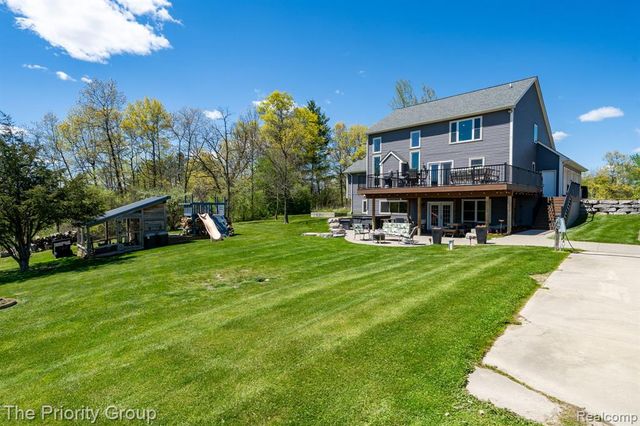 10270 County Line Road, Ortonville, MI 48462