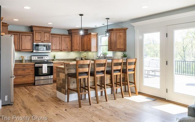 10270 County Line Road, Ortonville, MI 48462