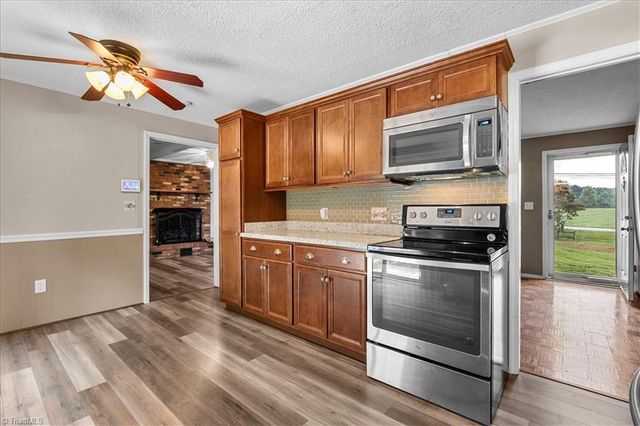 6514 US Highway 158, Summerfield, NC 27358