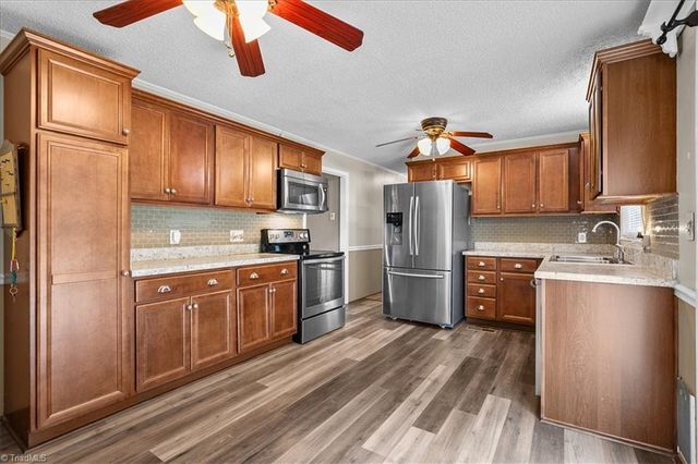 6514 US Highway 158, Summerfield, NC 27358