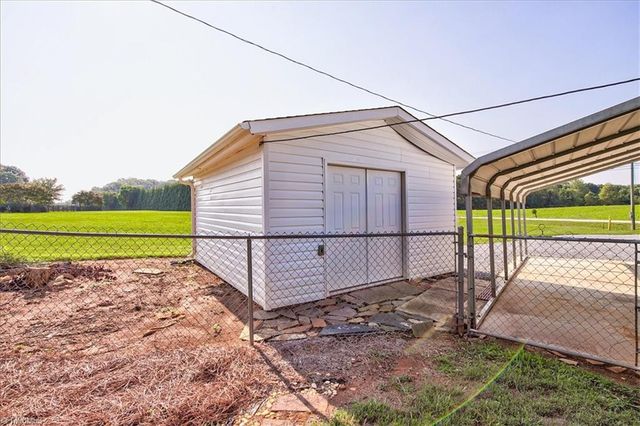 6514 US Highway 158, Summerfield, NC 27358