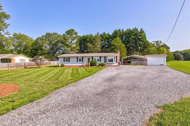 6514 US Highway 158, Summerfield, NC 27358
