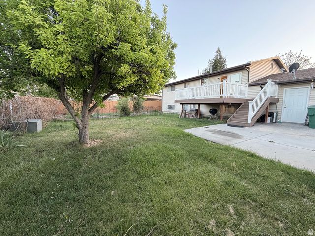 6695 S SOMERSET DR, West Jordan, UT 84084