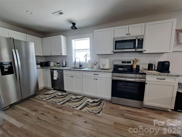 425 Hilbert Road, Rockwell, NC 28138