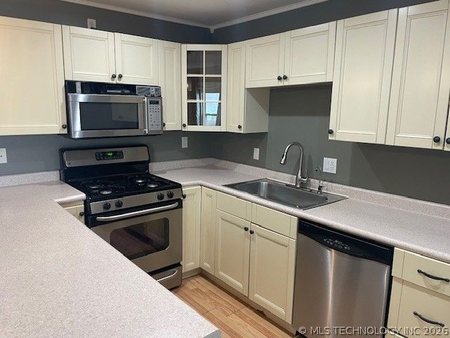 1320 E 38th Street 1320B, Tulsa, OK 74105