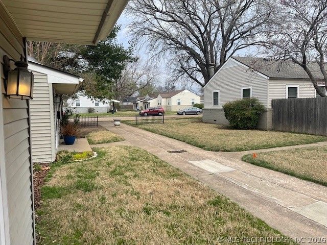 1320 E 38th Street 1320B, Tulsa, OK 74105