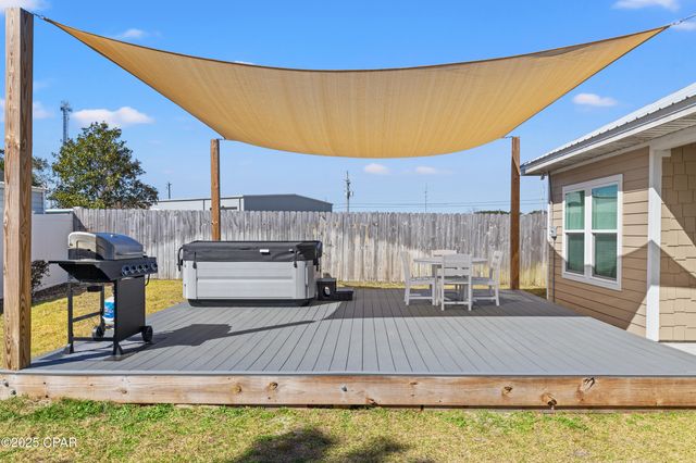 529 Christmas Tree Lane, Panama City Beach, FL 32413