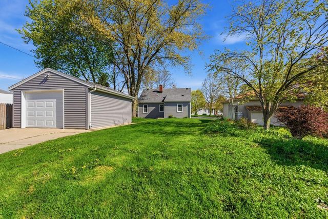 143 Frame AVENUE, Waukesha, WI 53186