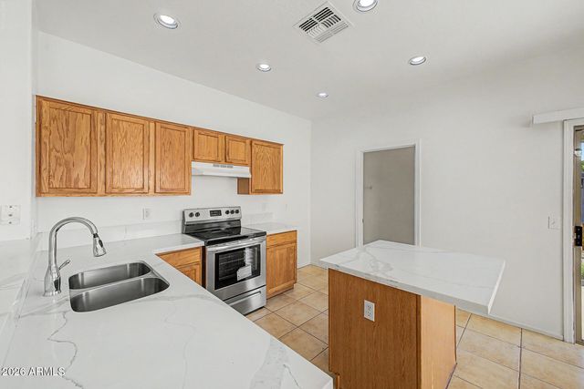 9111 W CAMBRIDGE Avenue, Phoenix, AZ 85037