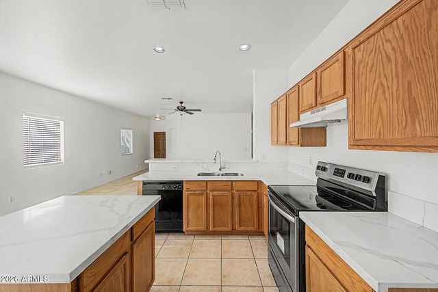 9111 W CAMBRIDGE Avenue, Phoenix, AZ 85037