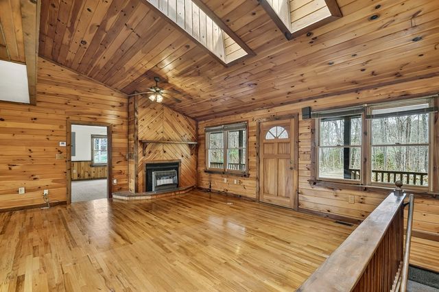 2882 Cutcane Road, Mineral Bluff, GA 30559