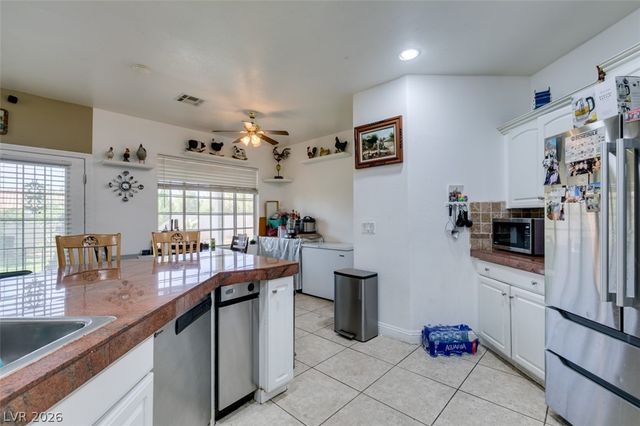 5515 North Campbell Road, Las Vegas, NV 89149