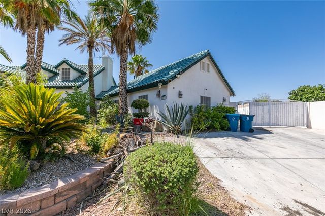 5515 North Campbell Road, Las Vegas, NV 89149