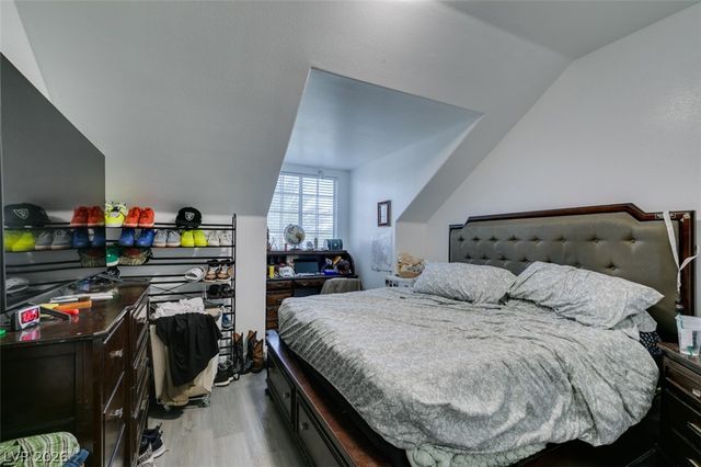 5515 North Campbell Road, Las Vegas, NV 89149