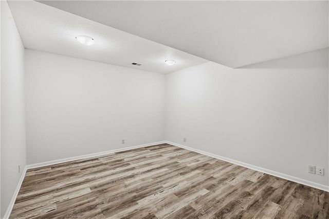 301 NE 192nd Terrace, Smithville, MO 64089