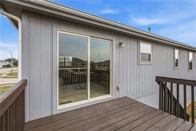 301 NE 192nd Terrace, Smithville, MO 64089