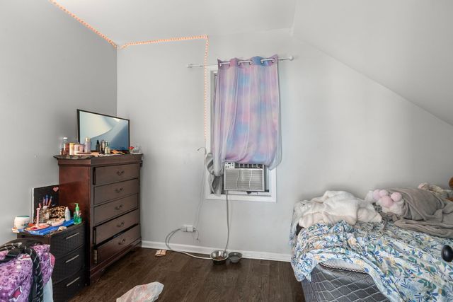 8942 S Baltimore Avenue, Chicago, IL 60617