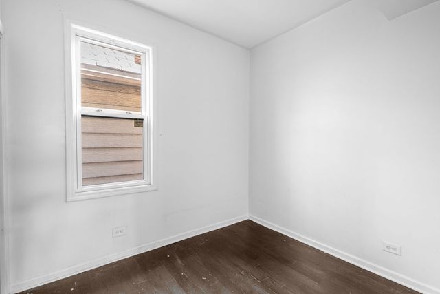 8942 S Baltimore Avenue, Chicago, IL 60617